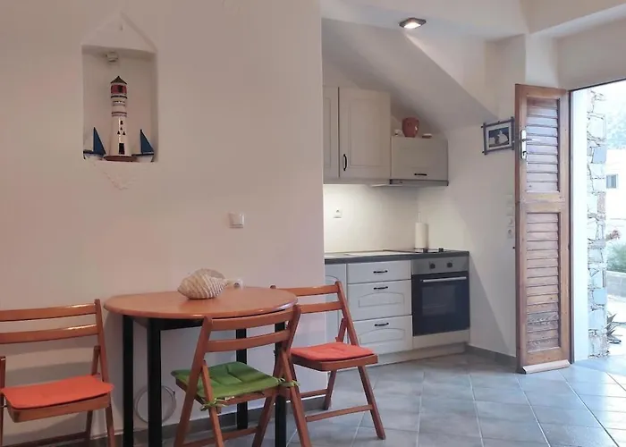 Maria's Sifnos * 카마레스